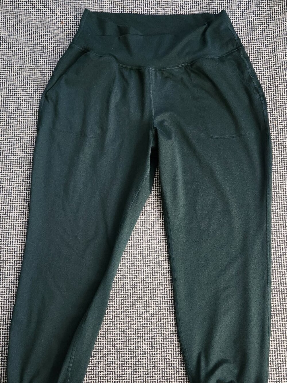 Old Navy CloudComfy High-Waisted Activewear Joggers in Forest Green.